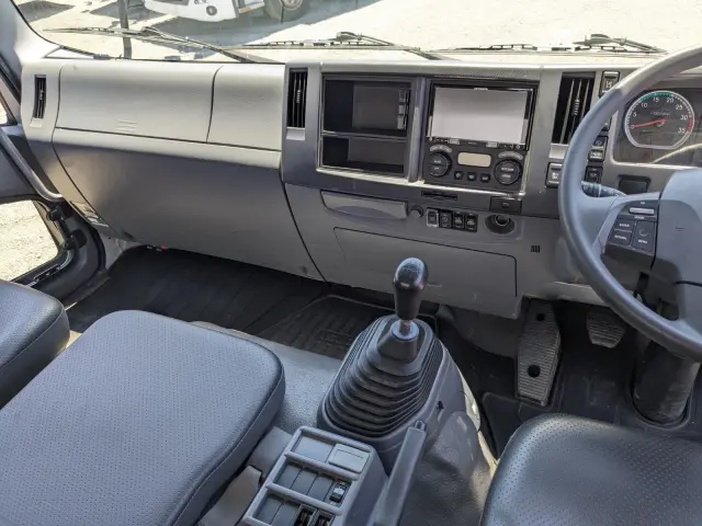 いすゞ フォワード 2PG-FRR90S2(2WD)の写真27