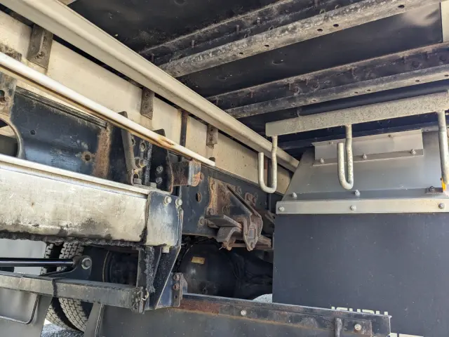 いすゞ フォワード 2PG-FRR90S2(2WD)の写真34