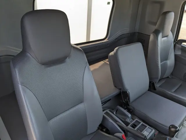 いすゞ フォワード 2PG-FRR90S2(2WD)の写真37