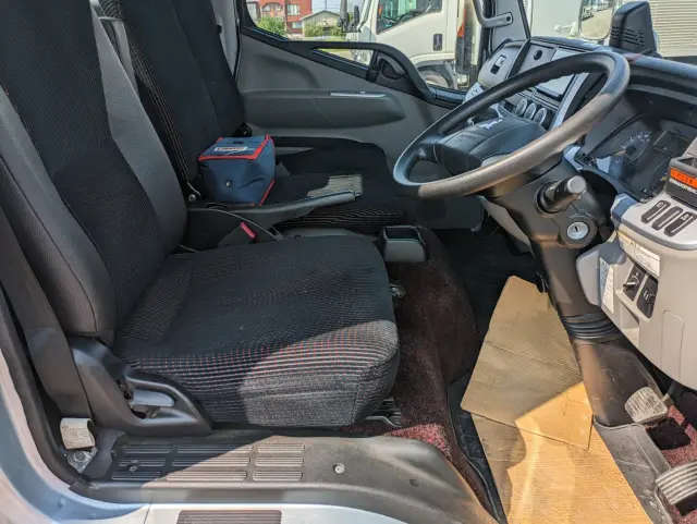 三菱 キャンター 2PG-FEA80(2WD)の写真33