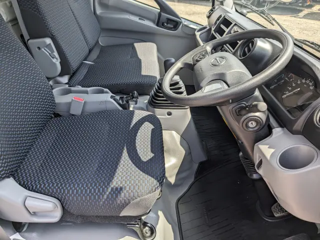 日野 デュトロ 2KG-XZU712M(2WD)の写真36