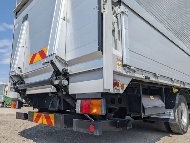 三菱 ファイター 2KG-FK65F(2WD)の写真7
