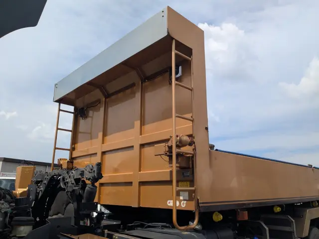日野 プロフィア 2DG-FS1AJA(6x4)の写真42