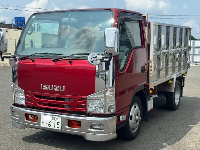 いすゞ エルフ TPG-NJR85AD(2WD)の写真1