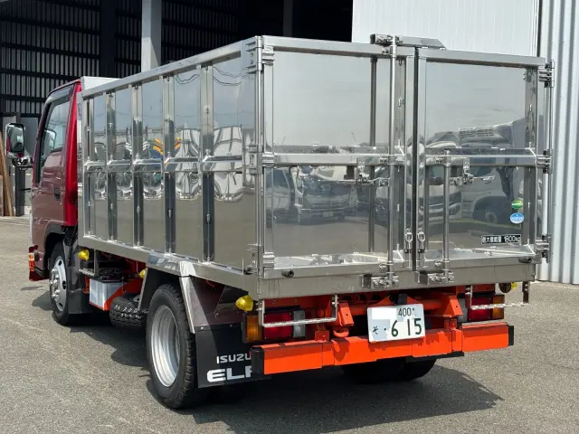 いすゞ エルフ TPG-NJR85AD(2WD)の写真4