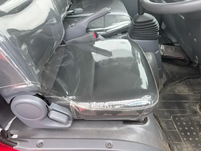 いすゞ エルフ TPG-NJR85AD(2WD)の写真22
