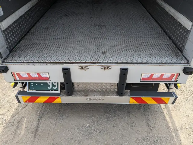 UD クオン 2PG-CD5CA(6x2)の写真10