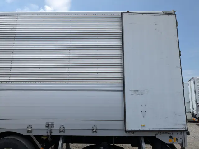 UD クオン 2PG-CD5CA(6x2)の写真20