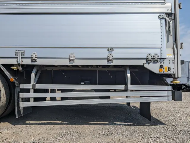 UD クオン 2PG-CD5CA(6x2)の写真21