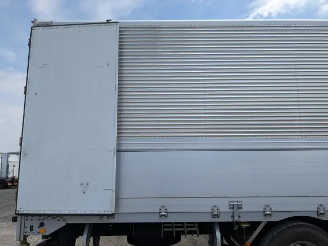 UD クオン 2PG-CD5CA(6x2)の写真28