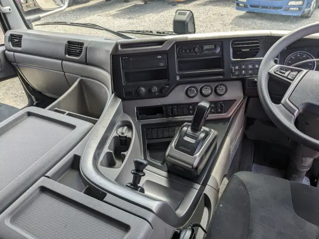 UD クオン 2PG-CD5CA(6x2)の写真43