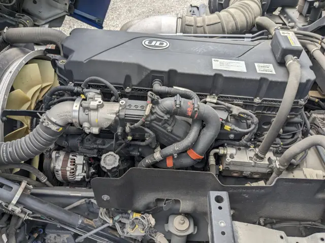 UD クオン 2PG-CD5CA(6x2)の写真45