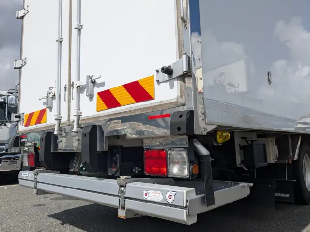 日野 レンジャー 2KG-FC2ABG(2WD)の写真9