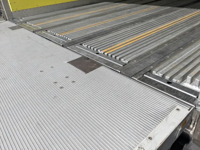 日野 レンジャー 2KG-FC2ABG(2WD)の写真13