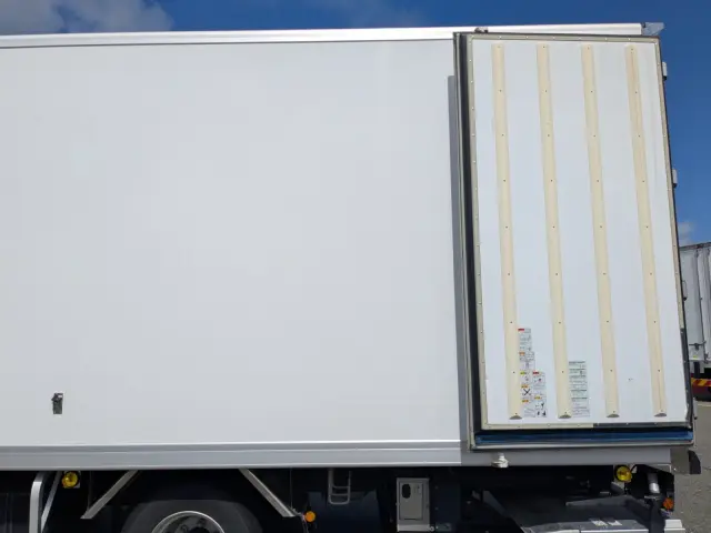 日野 レンジャー 2KG-FC2ABG(2WD)の写真26