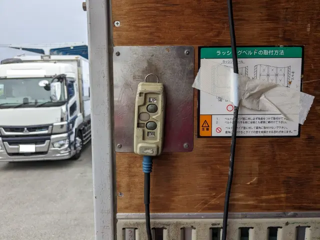 いすゞ エルフ SKG-NPR85AN(2WD)の写真29