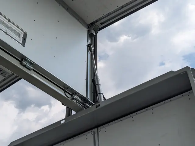 三菱 スーパーグレート QKG-FS54VZ(8x4)の写真31