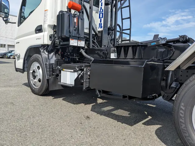 三菱 キャンター 2RG-FBAV0(2WD)の写真11