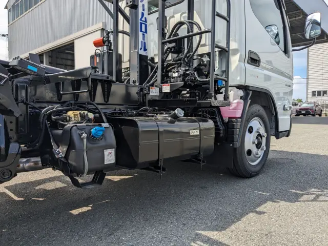 三菱 キャンター 2RG-FBAV0(2WD)の写真13