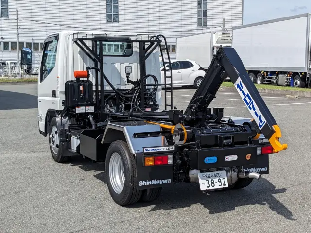 三菱 キャンター 2RG-FBAV0(2WD)の写真21