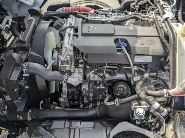 三菱 キャンター 2RG-FBAV0(2WD)の写真32