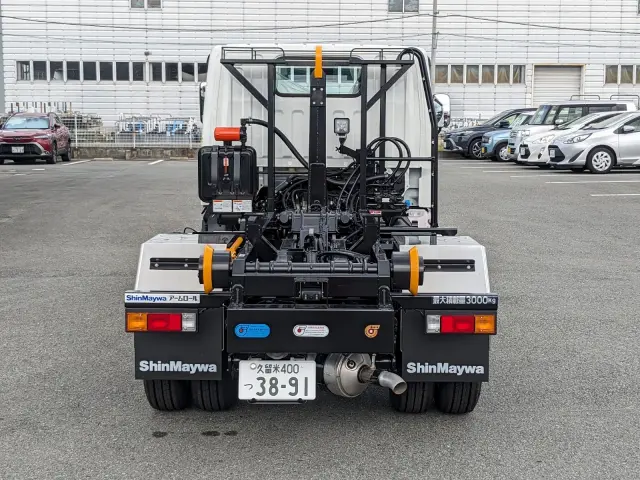 三菱 キャンター 2RG-FBAV0(2WD)の写真8