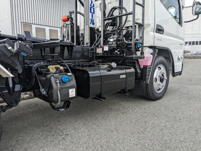 三菱 キャンター 2RG-FBAV0(2WD)の写真12