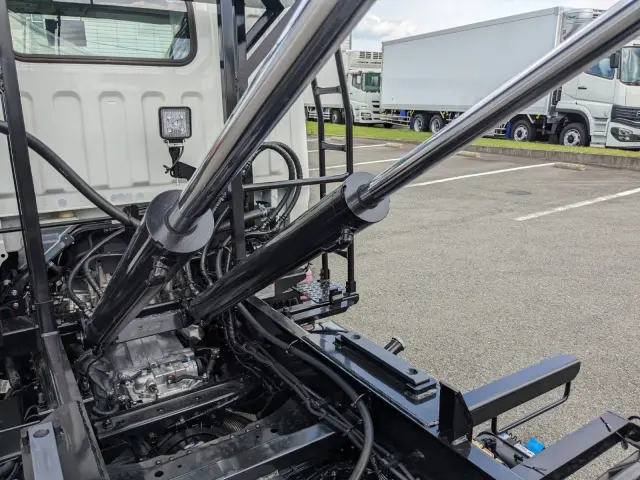 三菱 キャンター 2RG-FBAV0(2WD)の写真19