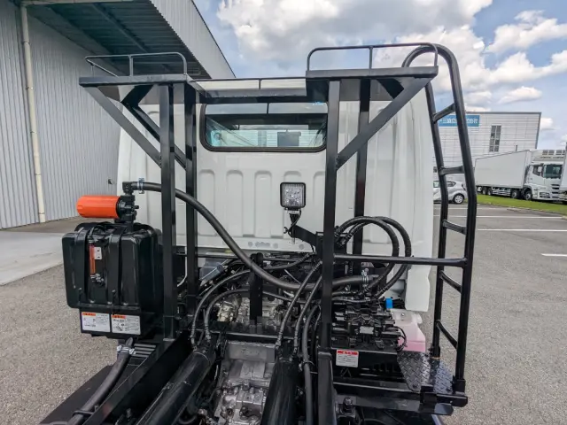 三菱 キャンター 2RG-FBAV0(2WD)の写真23