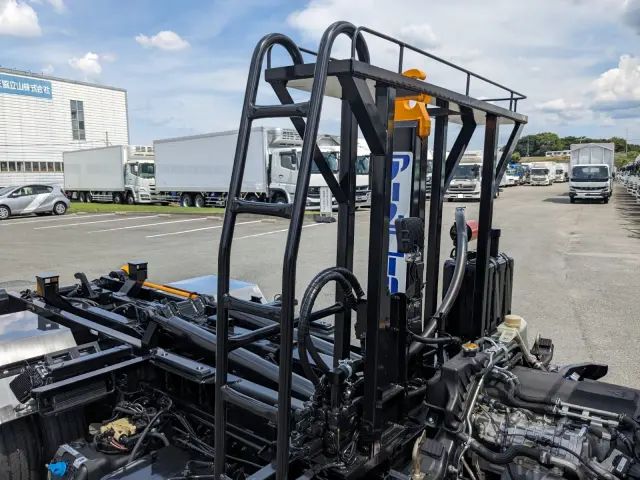 三菱 キャンター 2RG-FBAV0(2WD)の写真36