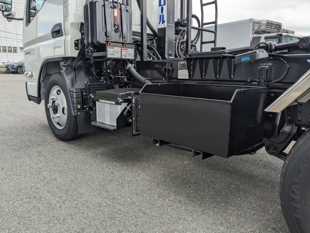 三菱 キャンター 2RG-FBAV0(2WD)の写真11