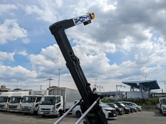 三菱 キャンター 2RG-FBAV0(2WD)の写真20