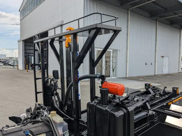 三菱 キャンター 2RG-FBAV0(2WD)の写真33