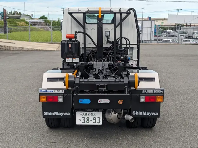 三菱 キャンター 2RG-FBAV0(2WD)の写真8