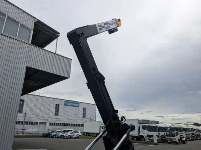 三菱 キャンター 2RG-FBAV0(2WD)の写真19