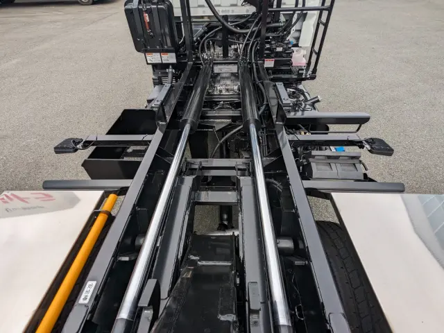 三菱 キャンター 2RG-FBAV0(2WD)の写真22