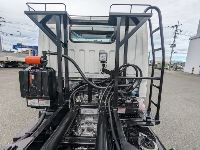 三菱 キャンター 2RG-FBAV0(2WD)の写真23