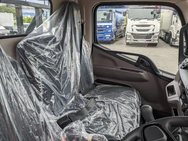 三菱 キャンター 2RG-FBAV0(2WD)の写真25