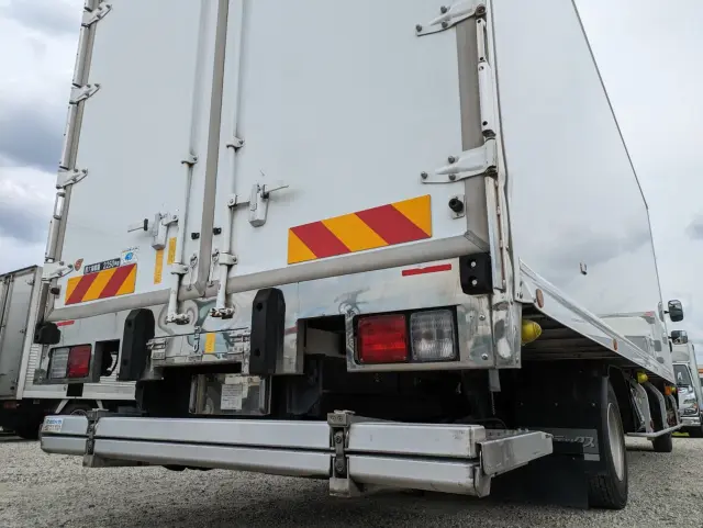 日野 レンジャー 2KG-FD2ABG(2WD)の写真9