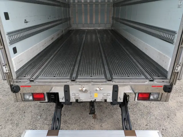 日野 レンジャー 2KG-FD2ABG(2WD)の写真13