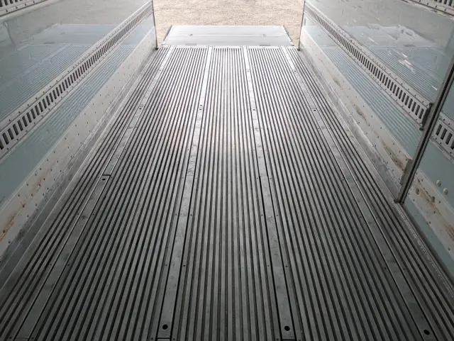 日野 レンジャー 2KG-FD2ABG(2WD)の写真20