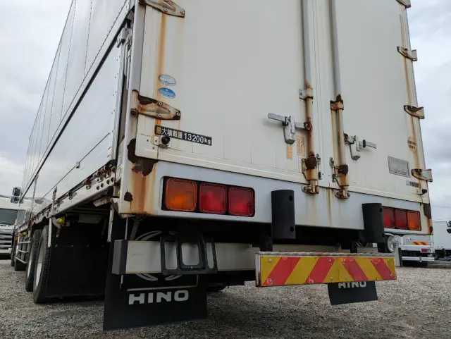 日野 プロフィア QKG-FW1EXBG(8x4)の写真7