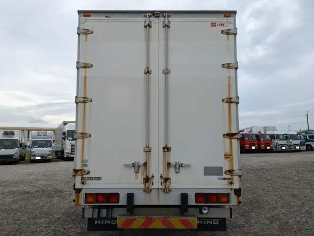 日野 プロフィア QKG-FW1EXBG(8x4)の写真10