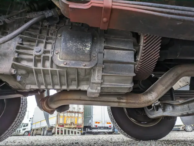 日野 プロフィア QKG-FW1EXBG(8x4)の写真26