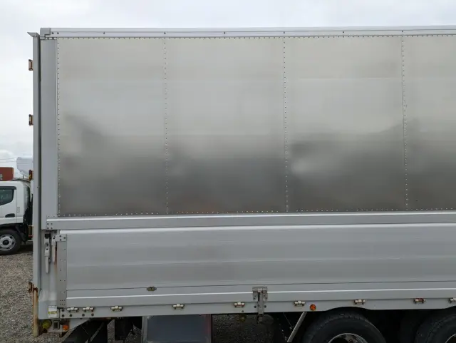 日野 プロフィア QKG-FW1EXBG(8x4)の写真29