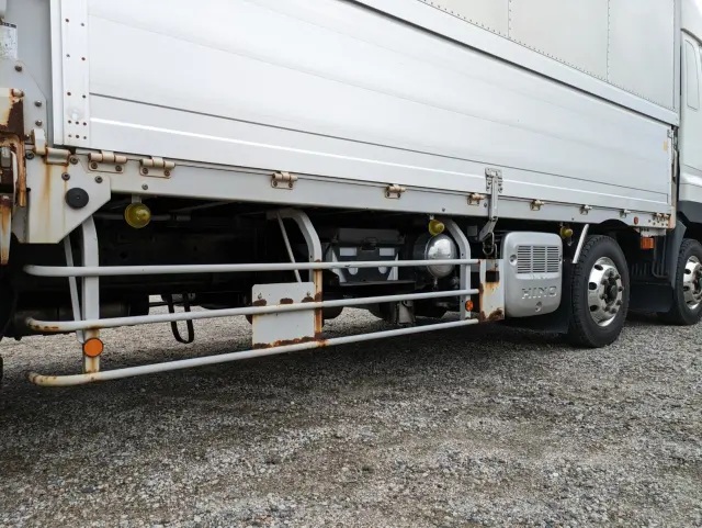 日野 プロフィア QKG-FW1EXBG(8x4)の写真32