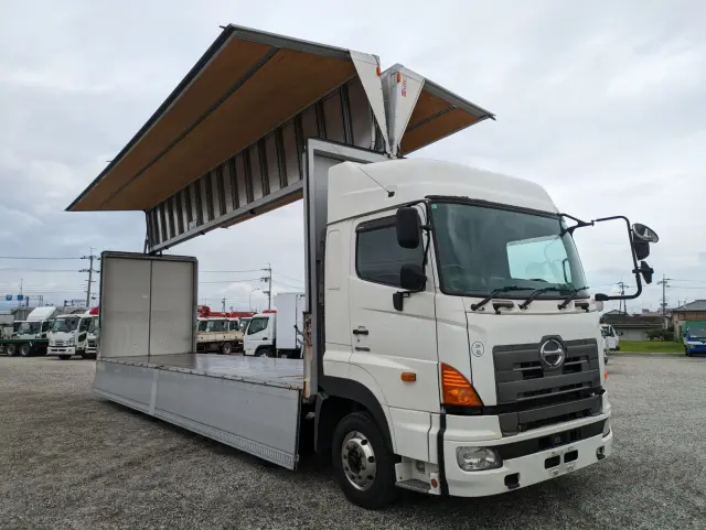 日野 プロフィア QKG-FW1EXBG(8x4)の写真33