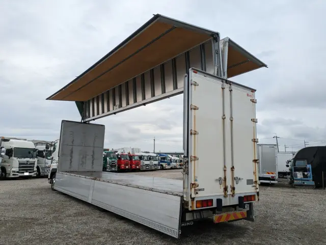 日野 プロフィア QKG-FW1EXBG(8x4)の写真35