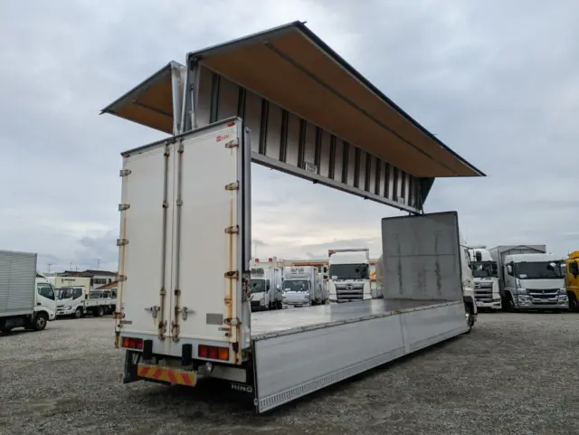 日野 プロフィア QKG-FW1EXBG(8x4)の写真36