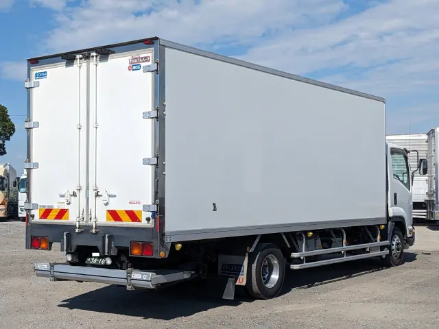 いすゞ フォワード TKG-FRR90S2(2WD)の写真5